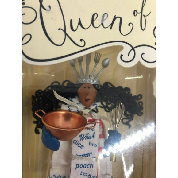 Hallmark Christmas ornament Queen of cuisine, 2004, New In Box - Picture 2 of 7